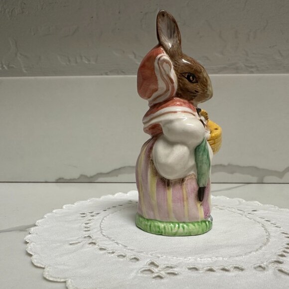 Mrs. Rabbit BEATRIX POTTER ceramic figurine 1951 - Picture 2 of 9